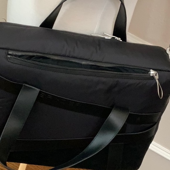 Spyder BRIEFCASE w/ strapping - Picture 10 of 16